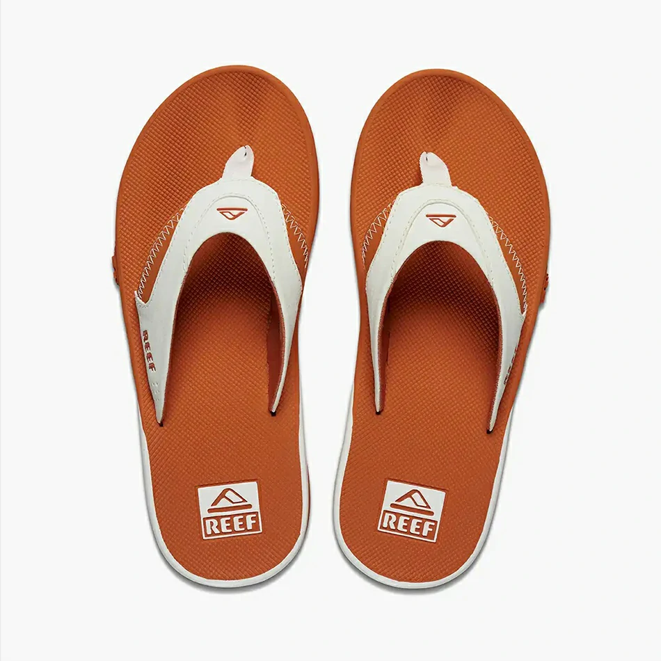 CJ6408_FANNINGTAILGATE_WHITEORANGE_Tkopie
